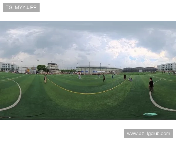 南通对战南京精彩足球回放全景呈现赛事进程关键瞬间详尽解析报道